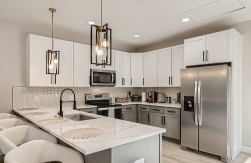 Kipling House | Cozy & Clean House Next to Beautiful Creek & Trail