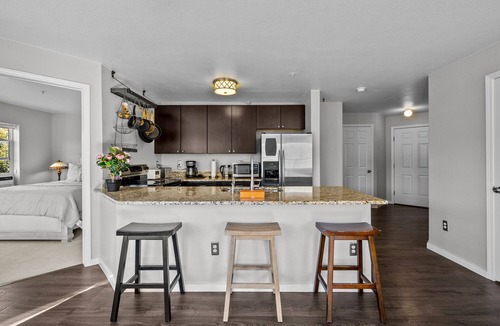 Glenwood Grove - North Iris Condo | Cozy Condo in North Boulder - Rooftop Patio/Views - 30+ Day