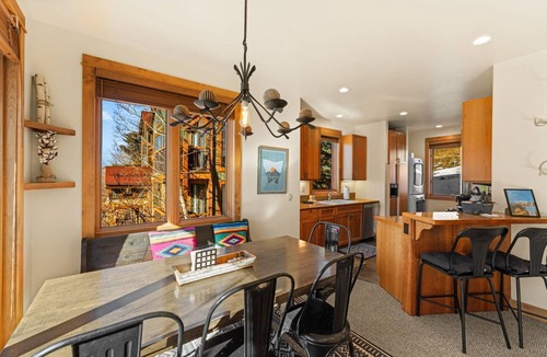 Mountain Village Condo | Cozy Condo Steps to the Slopes! True Ski in/Ski Out with Modern Amenities!