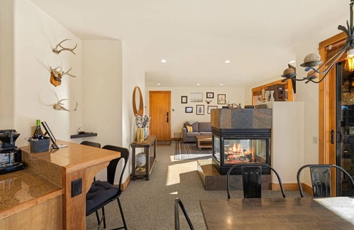 Mountain Village Condo | Cozy Condo Steps to the Slopes! True Ski in/Ski Out with Modern Amenities!