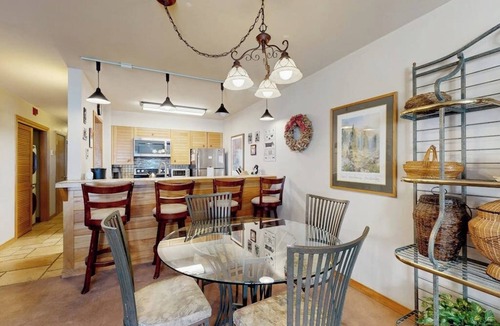 Mountain House Condo | Cozy Condo with Great Views, Shared Pool & Hot Tub - 350 Yards to the Slopes