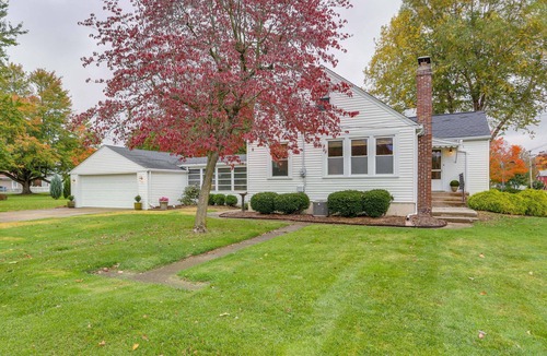 Milan House | Cozy Cottage in Historic Village: Near Cedar Point