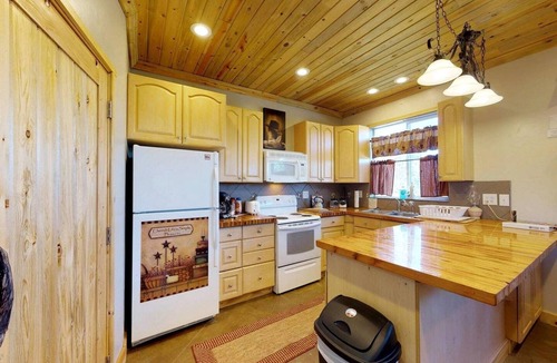 Blanding Cottage | Cozy Cottage with Fire Pit and BBQ Nestled in the Cedar Trees in Blanding, Utah