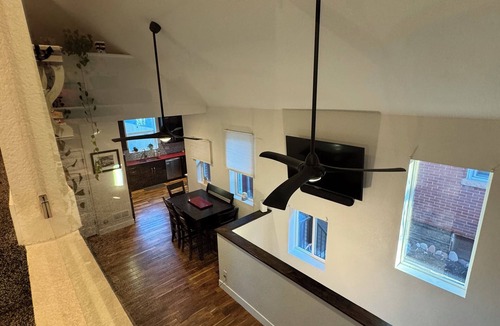 Lincoln Park House | Cozy, custom bungalow in the heart of the Sante Fe Art District!