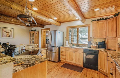 Estes Park Cabin | Cozy Estes Park Cabin w/Stunning Mountain Views!