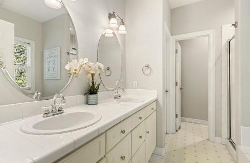 Windsor House | Cozy Family Home with Game Room and Big Yard