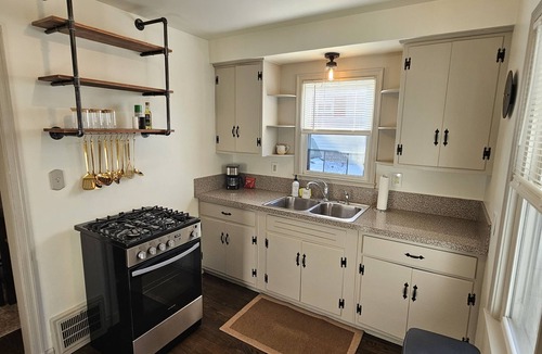 Warren House | Cozy home away from home,great for traveling professionals and short term guests