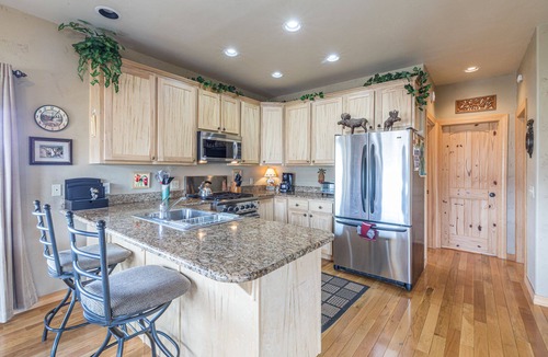 Creede Cabin | Cozy Home-Spectacular Mountain Views/ATVs Welcome