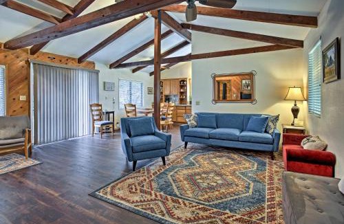 Mariposa House | Cozy Home w/Patio Near Yosemite National Park!