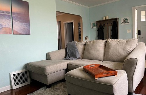 Lorain House | Cozy Home with Views of Lake Erie and the Pier