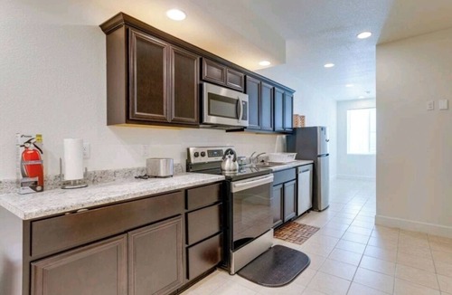 Gateway House | Cozy House near Denver International Airport