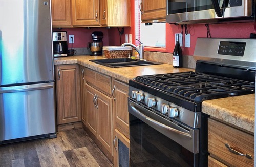 Cortez House | Cozy House on 35 Acres with Mesa Verde and Mountain Views.
