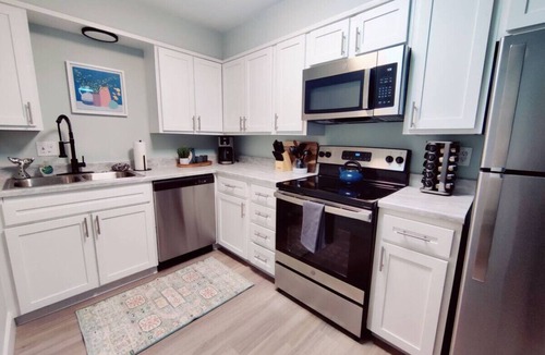 Lakewood Apartment | Cozy Lakewood Apartment!