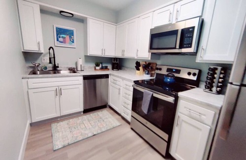 Lakewood Apartment | Cozy Lakewood Apartment!