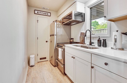 Meyers Lake House | Cozy Meyers Lake Townhome: Near Hall of Fame!