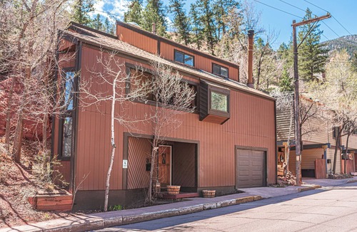 Manitou Springs House | Cozy Mountain Home in Manitou Springs