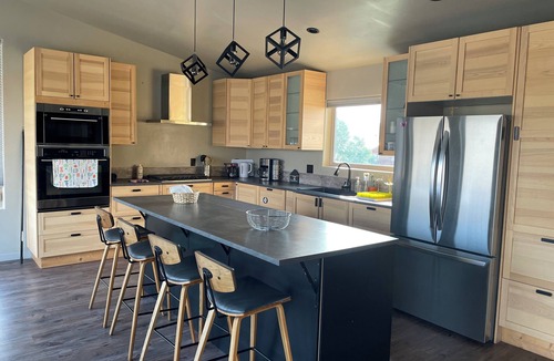 Gunnison House | Cozy Mountain Modern- 3miles to Gunnison, 35min to Crested Butte