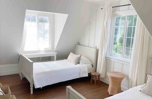 Lake Arrowhead Cottage | Cozy Old World Charmer 4BRM/Sleeps 8 Pet Friendly