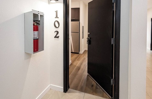 Mountain Shadows Apartment | Cozy Retreat Near Trails & Views