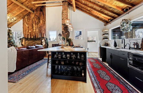 Skyway House | Cozy river front 3 bedroom Colorado cabin