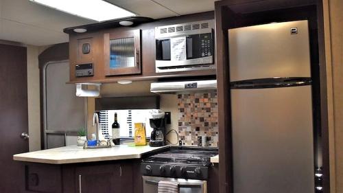 Williams House | Cozy RV Suite with Private Deck & Firepit Near Williams, Arizona
