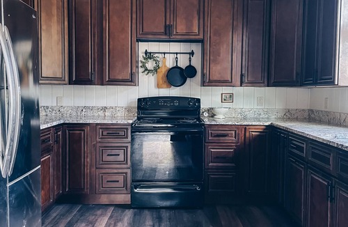 Lewis House | Cozy stay on a working farm in Cortez
