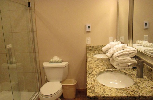 East Village at Copper Condo | Cozy studio on Copper Moutain only 100 yards to the Super Bee. Pet Friendly!