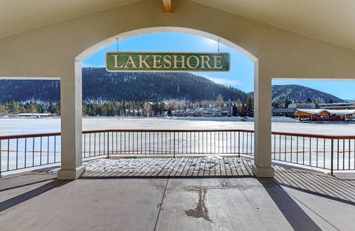 Lakeside Village Apartment | Cozy Studio with Lake and Mountain Views, Ski Access, Bike Trails, and Hot Tub