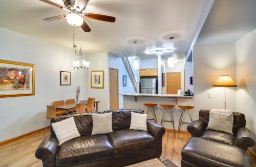 Edwards House | Cozy Vail Valley Townhome - Walk to Riverwalk!