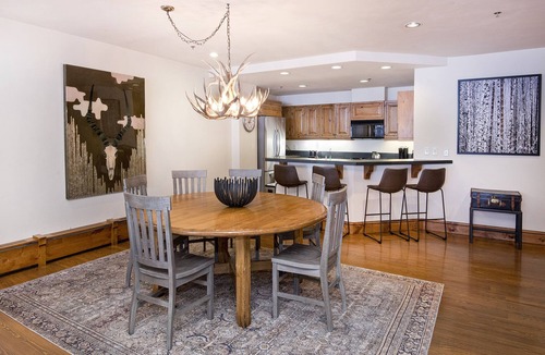 Beaver Creek Condo | CRBC - Heart of BC Village, AC, Ski in/out, 2 Master Suites, Walk to Everything