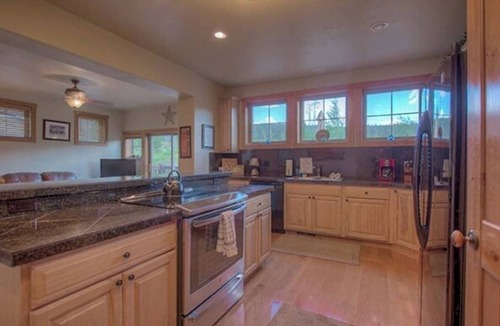 Vista Point Condo | Creekside Breckenridge Gem: Hot Tub and Fire Pit