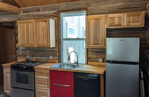 Crawford Cabin | Creekside Cabin on 80 Acres near The Black Canyon!