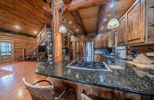 Carriage Hills Cabin | Creekside cabin with hot tub, views, fireplace
