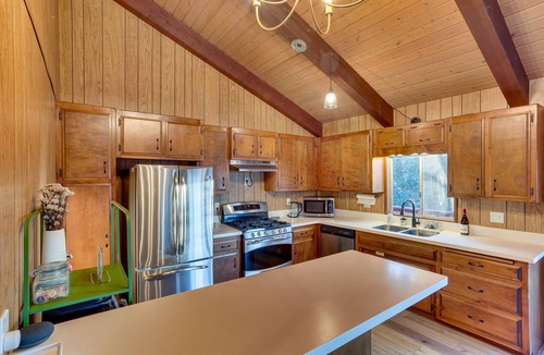 Crestline Cabin | Crestline Cabin: Mountain Views & Fire Pit!