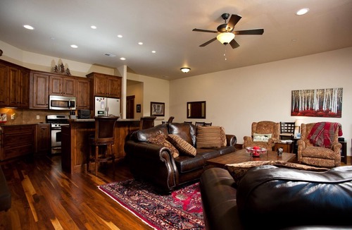 Durango House | Crimson Cliff Townhome - Great Views - 4 Miles from Downtown - Central AC