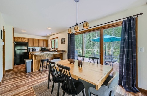 Keystone Cabin | Custom cabin nestled in the trees, quick drive to the slopes!