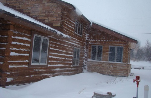 Mesa House | Custom log house located on the Grand Mesa one mile from Powderhorn Ski Resort.