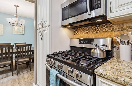 Northfield House | CVNP Getaway - 5 mins to Brandywine Falls