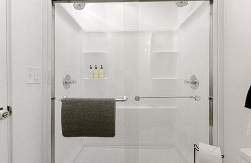 Santa Barbara House | Danya's Cottage Room | The Chosen Collection