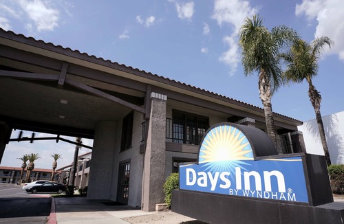 Hemet Hotel | Days Inn by Wyndham Hemet