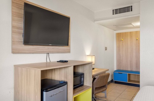 Wheat Ridge Hotel | Days Inn by Wyndham Wheat Ridge/Denver West