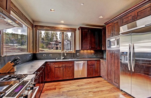 Copper Mountain Cabin | Deluxe Winter Getaway with Hot Tub in Copper Mountain, Colorado