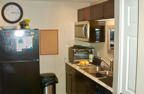 Southeast Apartment | Denver Blue Bear Romantic Spa Getaway: Private 1 BR Apartment with NEW Spa Room