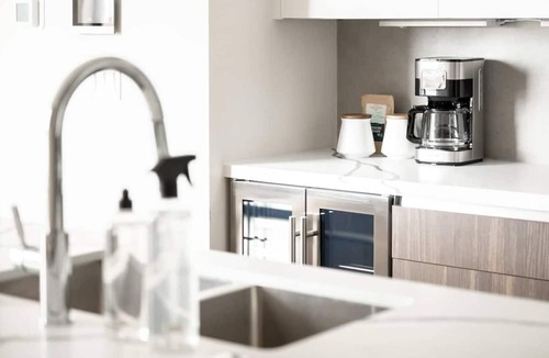 Jefferson Park Condo | Denver Skyline Views | Walk to Empower Field