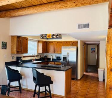 Northeast Heights House | Desert Charm Retreat with Pool Table in NE Heights