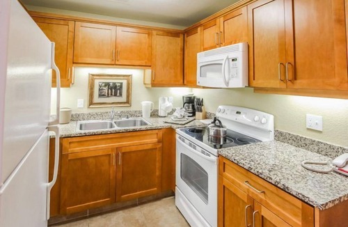 Little Tuscany Condo | Desert Condo w/Pool & Balcony Views