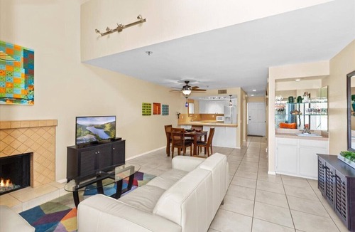 Baristo Condo | Desert Gem in the Heart of Palm Springs