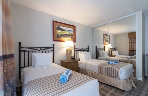 Baristo Hotel | Desert Getaway 3 Unites! Kitchen, Pools & Free Parking!