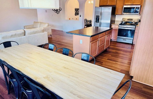 Fernley House | Desert Glow Residence✨🌵20 Min to USA Pkwy|4Bedrooms|2Baths|Sleeps13