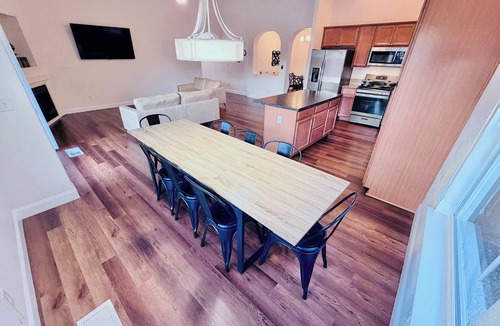 Fernley House | Desert Glow Residence✨🌵20 Min to USA Pkwy|4Bedrooms|2Baths|Sleeps13